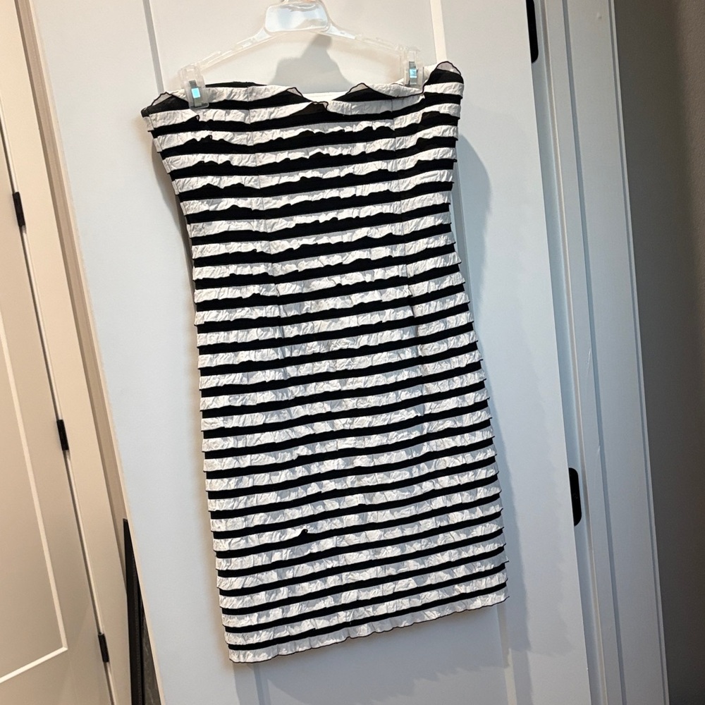 THE CUTEST Little Black & White Dress